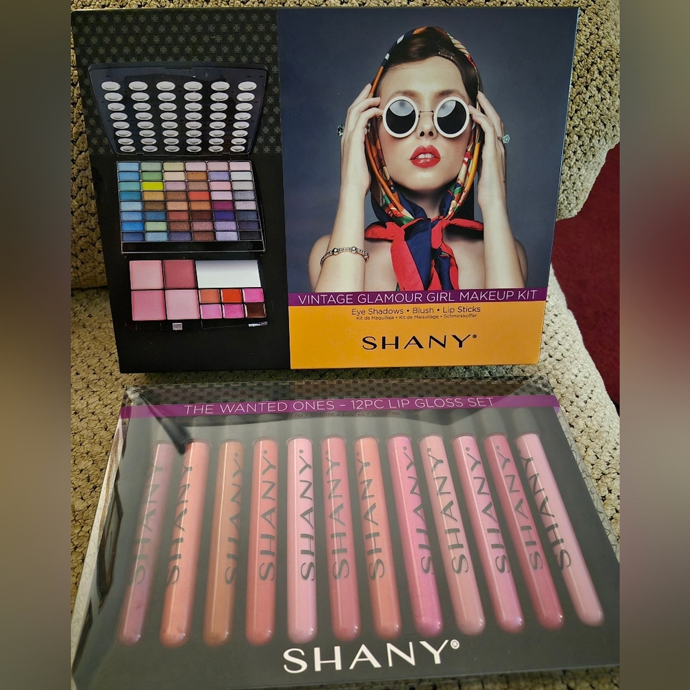SHANY Vibrant Eyeshadow Palette - Lip Gloss Set